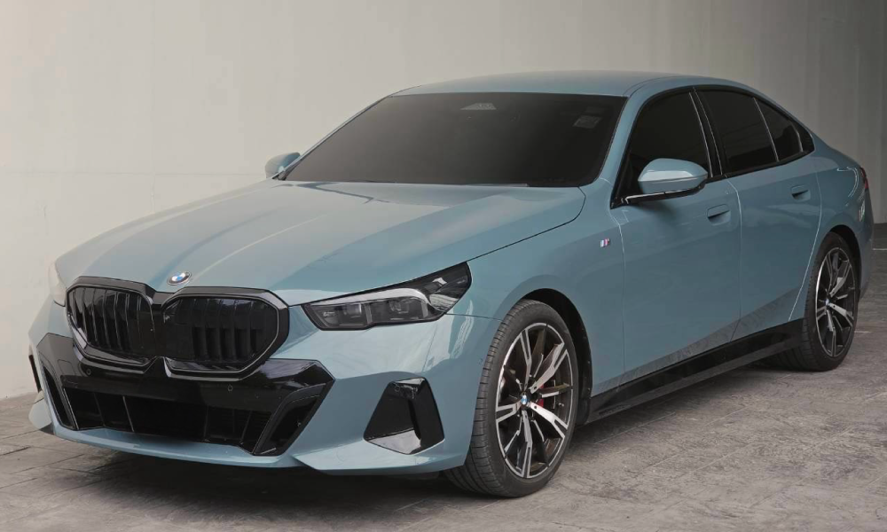 BMW 520d Msport Pro เบรกแดง-01