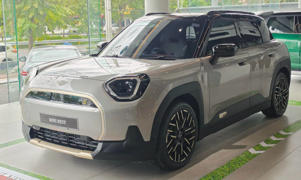 mini-8.Mini Aceman SE J05