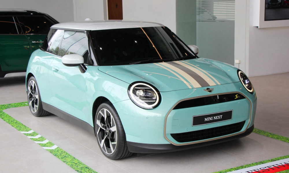 Mini Cooper SE J01-01